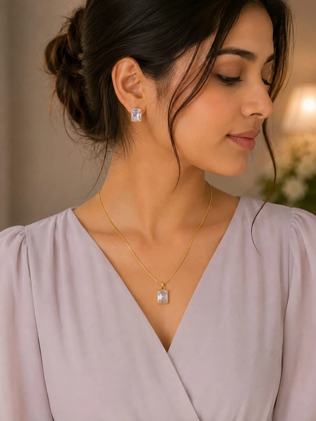 Crystal glow pendant set