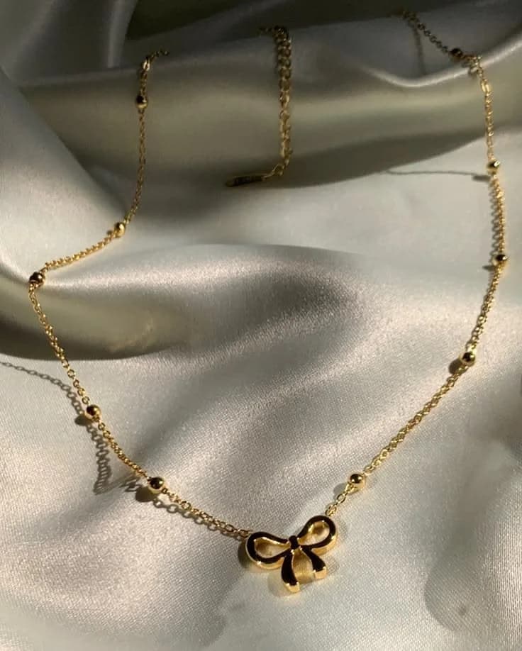 Dainty Bow Beaded Necklace 🎀